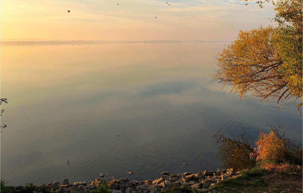 Lovely Apartment In Lembruch-Duemmer See Zewnętrze zdjęcie